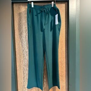Chloe and Jasmine Crepe Pants Rain Forest Green size Large